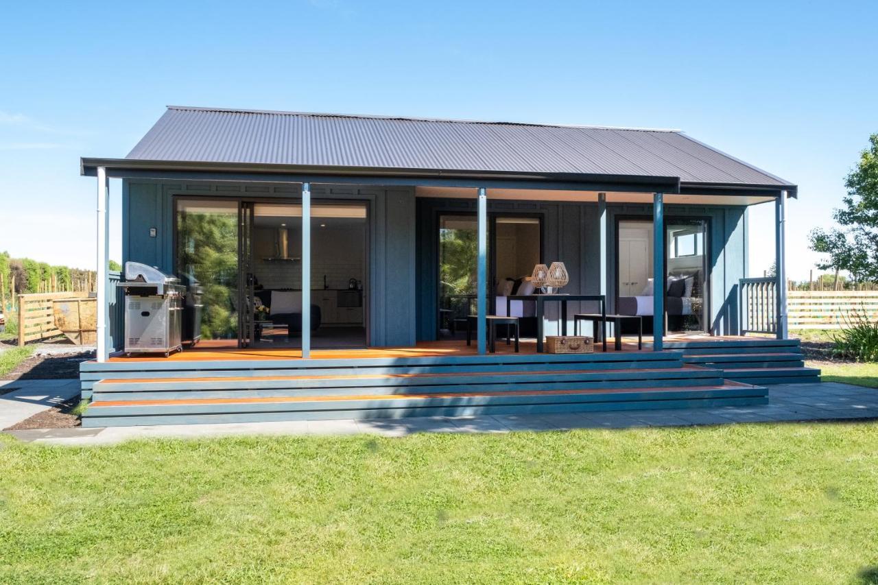 Lawn Cottages Clive Exterior photo